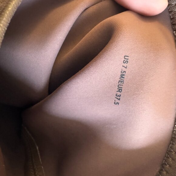 Vince Over-the-Knee Leather Boots Size 7.5 / 37.5 – Stretchy, Comfortable, NWO - Picture 2 of 7